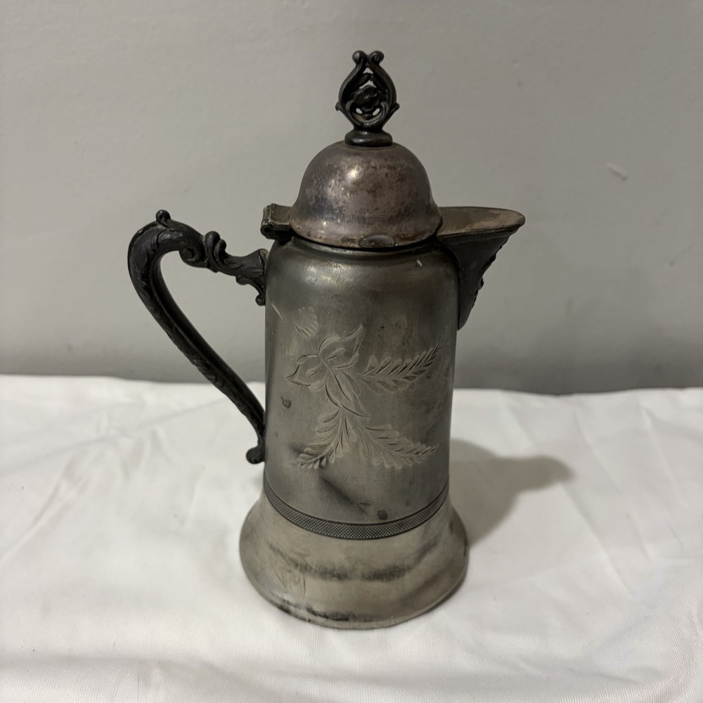 Warren Silver Plate Co Quadruple Plate New York 85L Creamer Embossed Antique - Picture 5 of 9